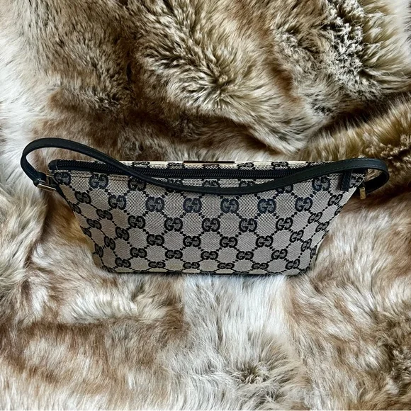 Gucci Monogram Boat Shoulder Bag - Picture 3 of 9